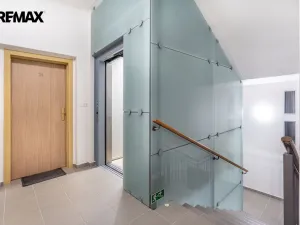Prodej bytu 6+kk a větší, Karlovy Vary, Svahová, 537 m2