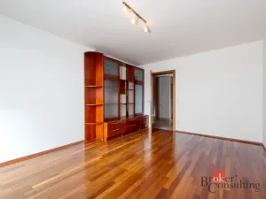Pronájem bytu 2+kk, Praha - Vysočany, Paříkova, 60 m2