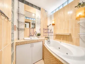 Prodej bytu 4+1, Nová Bystřice, Tovární, 81 m2