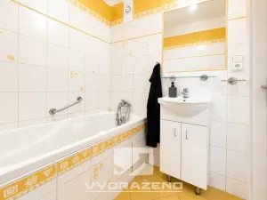 Prodej bytu 3+1, Hradec Králové, Smetanovo nábřeží, 55 m2