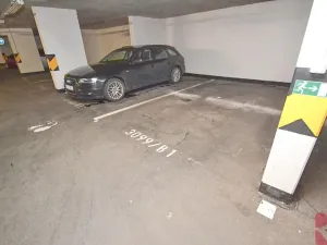 Pronájem bytu 2+kk, Praha - Vysočany, Pod Harfou, 57 m2