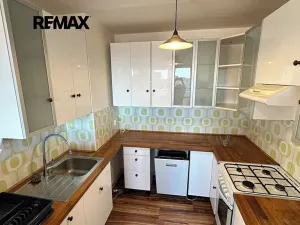 Pronájem bytu 1+kk, Kladno, Francouzská, 40 m2