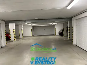 Pronájem garážového stání, Brno, Sentická, 12 m2