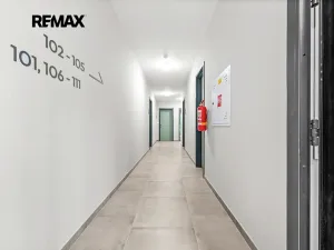 Prodej bytu 2+kk, Praha - Černý Most, Arnošta Valenty, 49 m2
