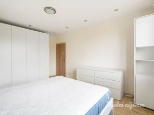 Pronájem bytu 2+1, Praha - Kamýk, Cihlářova, 53 m2