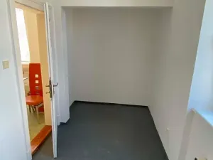 Pronájem bytu 4+1, Brno, Ptašínského, 100 m2