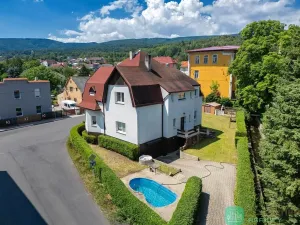 Prodej vícegeneračního domu, Hrob, 346 m2
