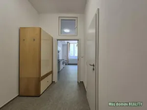 Pronájem bytu 2+kk, Praha - Kbely, Luštěnická, 48 m2