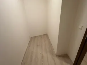 Pronájem bytu 1+kk, Kladno, Hradčanská, 32 m2