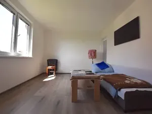 Prodej bytu 3+1, Chyšky, 74 m2