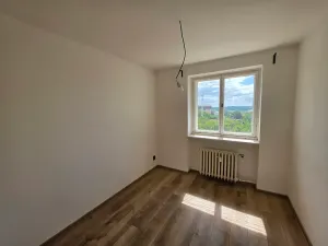 Prodej bytu 3+1, Znojmo, 28. října, 57 m2