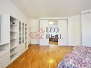 Pronájem bytu 4+1, Praha - Veleslavín, Na okraji, 130 m2