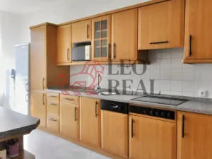 Pronájem bytu 4+1, Praha - Veleslavín, Na okraji, 130 m2