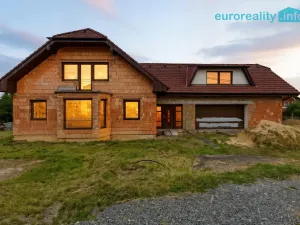 Prodej pozemku pro bydlení, Broumy, Školní, 1724 m2
