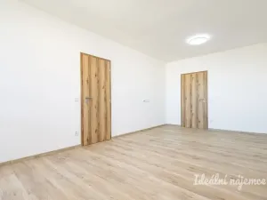 Pronájem bytu 4+1, Praha - Žižkov, Květinková, 74 m2