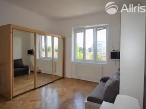 Pronájem bytu 1+kk, Brno, Komárovská, 32 m2