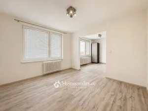 Prodej bytu 2+1, Znojmo, Přímětická, 47 m2