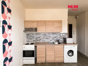 Prodej bytu 1+1, Ústí nad Labem - Mojžíř, Jindřicha Plachty, 35 m2