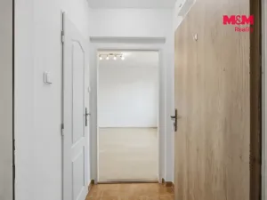 Prodej bytu 2+1, Louny, Jarošova, 50 m2