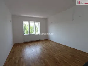 Pronájem bytu 2+kk, Praha - Podolí, Vodárenská, 57 m2
