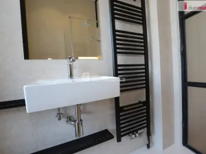 Pronájem bytu 2+kk, Praha - Podolí, Vodárenská, 57 m2