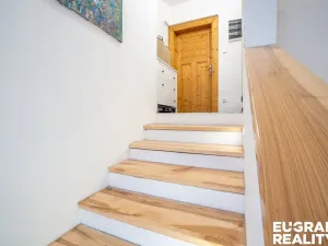 Prodej bytu 4+1, Černošice, Komenského, 124 m2