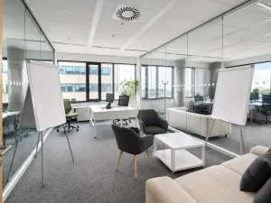 Pronájem kanceláře, Praha - Prosek, Prosecká, 246 m2