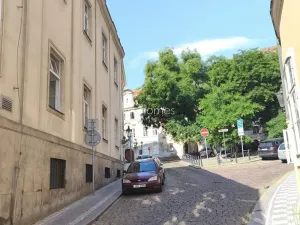 Pronájem bytu 2+1, Praha - Malá Strana, Sněmovní, 85 m2