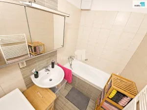 Pronájem bytu 2+kk, Praha - Košíře, Černochova, 52 m2