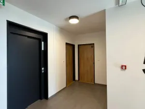 Pronájem bytu 2+kk, Praha - Modřany, Zlochova, 55 m2