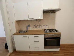 Pronájem bytu 2+kk, Praha, Jankovcova, 51 m2