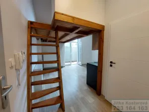 Pronájem bytu 1+kk, Opava - Předměstí, Nákladní, 32 m2