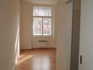 Pronájem bytu 1+1, Praha - Nusle, Křesomyslova, 42 m2