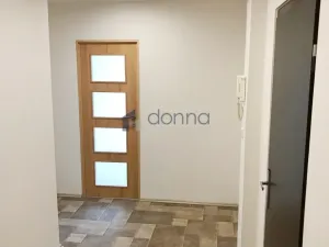 Pronájem bytu 2+kk, Praha, Rezlerova, 51 m2
