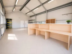 Pronájem skladu, Moravské Budějovice, Kozinova, 98 m2