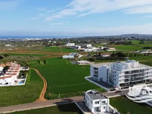 Prodej bytu 2+1, Paralimni, Kypr, 74 m2