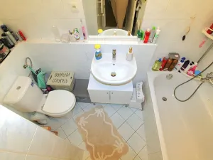 Pronájem bytu 2+kk, Praha - Troja, Hnězdenská, 46 m2