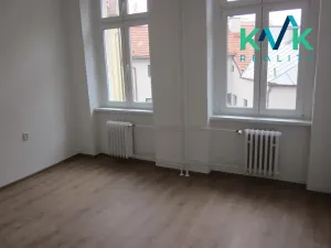 Pronájem bytu 1+kk, Karlovy Vary, Krále Jiřího, 22 m2