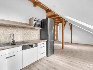 Pronájem bytu 3+kk, Hradec Králové, Puškinova, 80 m2