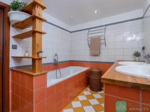 Prodej rodinného domu, Košťany, Na Hampuši, 265 m2