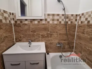 Pronájem bytu 2+1, Opava - Město, Pekařská, 56 m2
