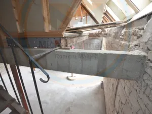 Pronájem komerční, Hrobce, 130 m2
