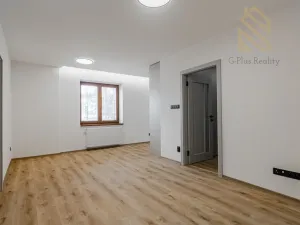 Pronájem bytu 2+kk, Louny, Na Valích, 65 m2