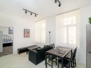 Pronájem bytu 2+kk, Praha - Karlín, Sokolovská, 50 m2