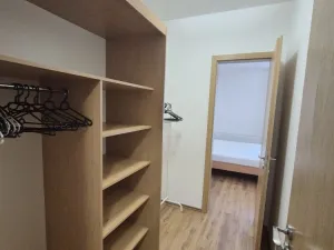 Pronájem bytu 2+kk, Praha - Karlín, Křižíkova, 54 m2