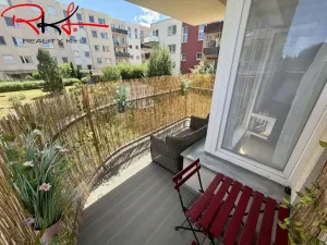 Pronájem bytu 1+kk, Praha - Černý Most, Truhlářova, 31 m2