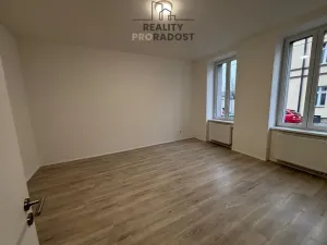 Pronájem bytu 2+kk, Ostrava, Erbenova, 63 m2