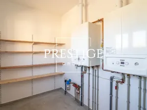 Pronájem komerční nemovitosti, Horoměřice, Švejkova, 180 m2