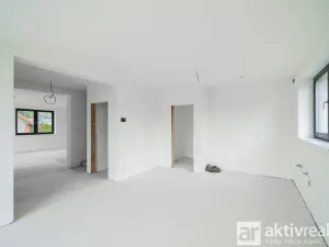 Prodej rodinného domu, Jevany, Na Dubince, 248 m2