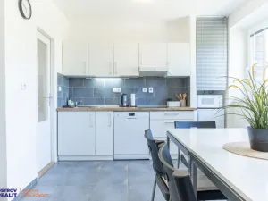 Prodej apartmánu, Staré Město - Stříbrnice, 60 m2
